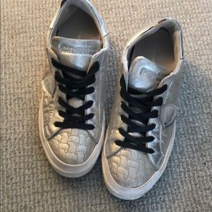 PHILIPPE MODEL low top sneakers.